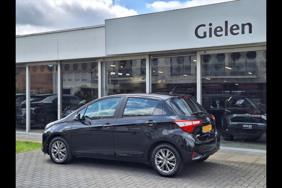 Toyota Yaris 1.5 Hybrid Design | Navigatie, Cruise control, Lichtmetalen velgen, Parkeercamera, Safety sense, Climate control
