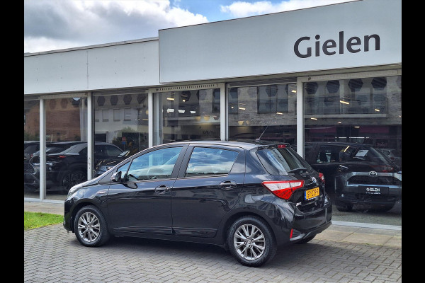 Toyota Yaris 1.5 Hybrid Design | Navigatie, Cruise control, Lichtmetalen velgen, Parkeercamera, Safety sense, Climate control