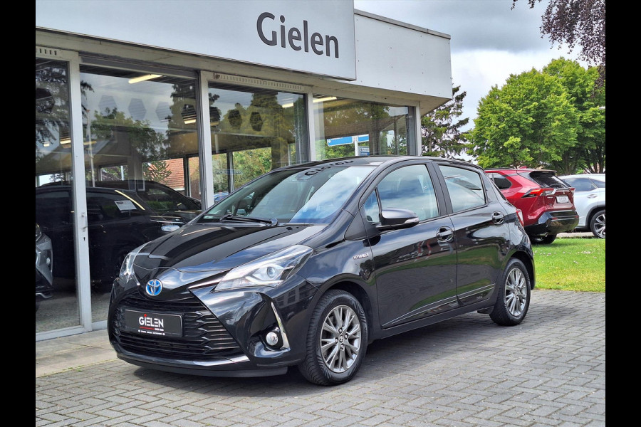 Toyota Yaris 1.5 Hybrid Design | Navigatie, Cruise control, Lichtmetalen velgen, Parkeercamera, Safety sense, Climate control