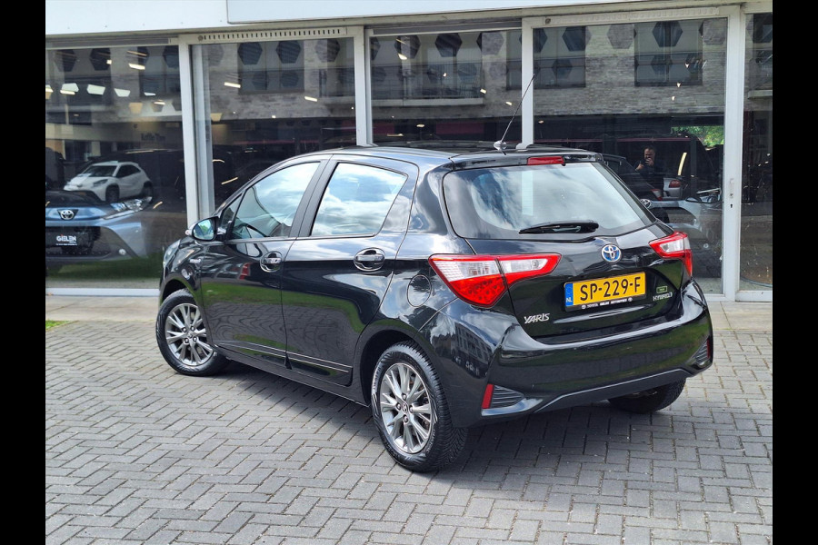 Toyota Yaris 1.5 Hybrid Design | Navigatie, Cruise control, Lichtmetalen velgen, Parkeercamera, Safety sense, Climate control