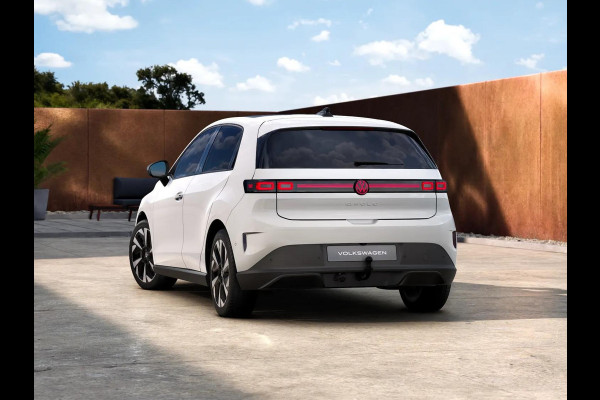 Volkswagen ID. Polo Style First Edition 52 kWh accu, 155 kW / 211 PK H Achteruitrijcamera | Carplay | Stoelverwarming