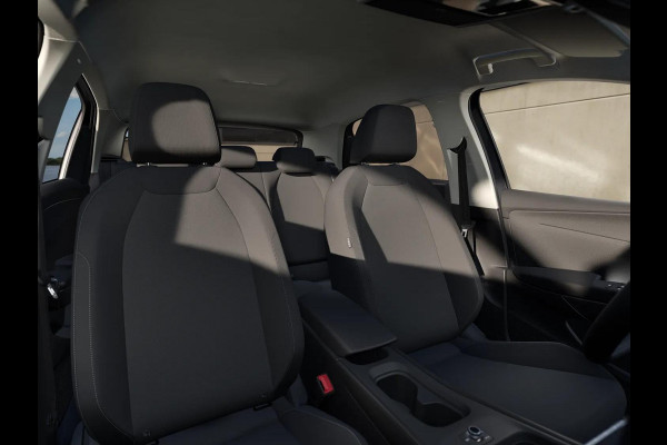 Volkswagen ID. Polo Life First Edition 52 kWh accu, 155 kW / 211 PK Ha Achteruitrijcamera | Carplay | Stoelverwarming
