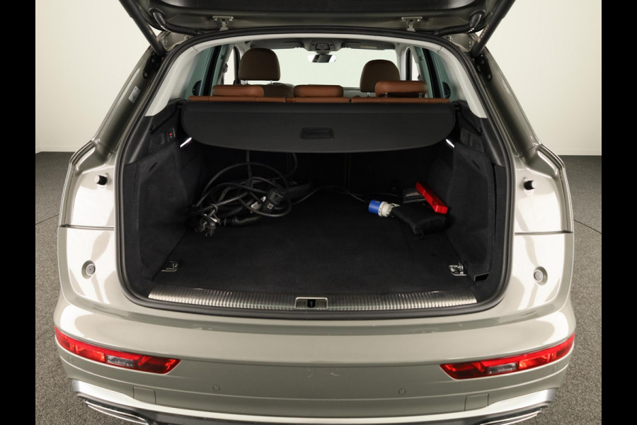 Audi Q5 50 TFSI e S edition 299 pk S-tronic | SOH 100% | Navigatie | Parkeersensoren | Achteruitrijcamera | Autom. airco (3 zones) | S-line