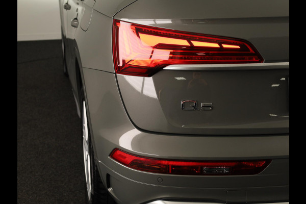 Audi Q5 50 TFSI e S edition 299 pk S-tronic | SOH 100% | Navigatie | Parkeersensoren | Achteruitrijcamera | Autom. airco (3 zones) | S-line