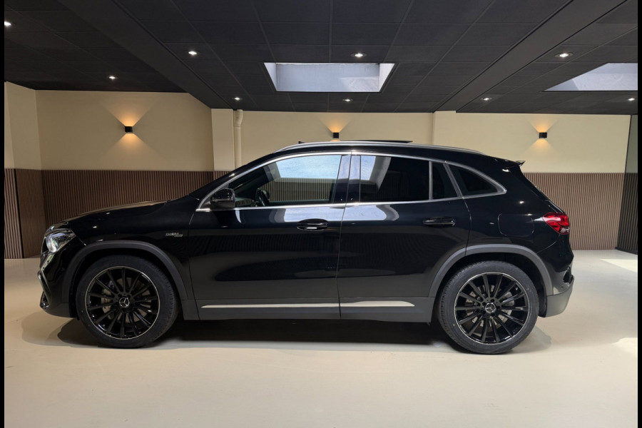 Mercedes-Benz GLA AMG 35 4Matic Pano|Memory|Camera|Stoelverwarming|ACC