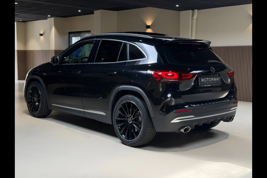 Mercedes-Benz GLA AMG 35 4Matic Pano|Memory|Camera|Stoelverwarming|ACC