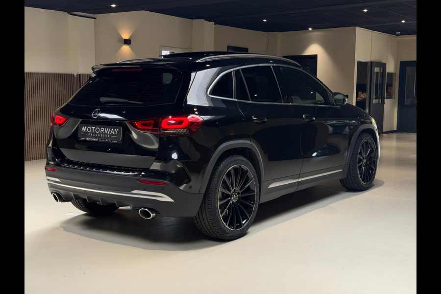 Mercedes-Benz GLA AMG 35 4Matic Pano|Memory|Camera|Stoelverwarming|ACC