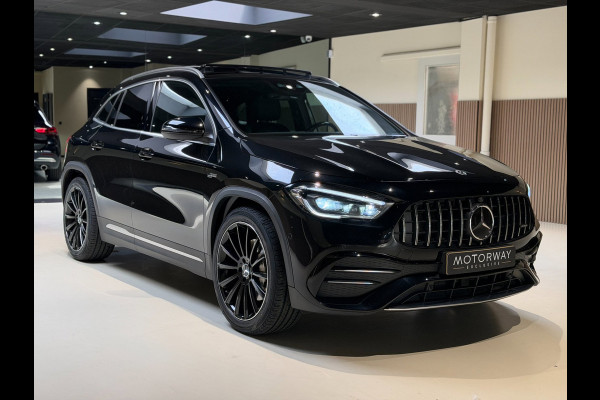 Mercedes-Benz GLA AMG 35 4Matic Pano|Memory|Camera|Stoelverwarming|ACC