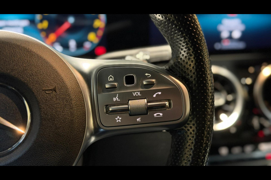 Mercedes-Benz GLA AMG 35 4Matic Pano|Memory|Camera|Stoelverwarming|ACC