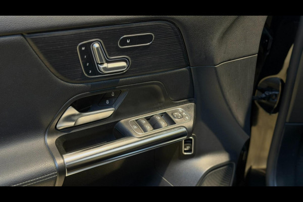 Mercedes-Benz GLA AMG 35 4Matic Pano|Memory|Camera|Stoelverwarming|ACC