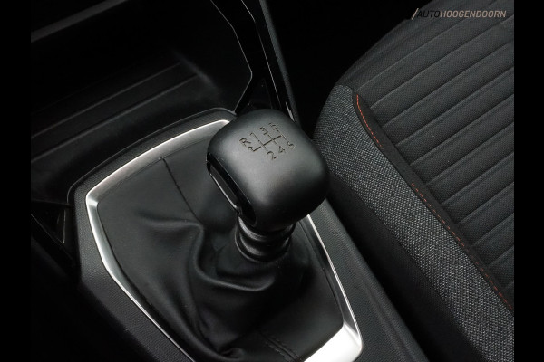 Peugeot 2008 1.2 PureTech Active Sport (APPLE CARPLAY,PARKEERSENSOREN,CRUISE CONTROL,LANE ASSIST,AIRCO,NAVIGATIE,LED,TOPCONDITIE)