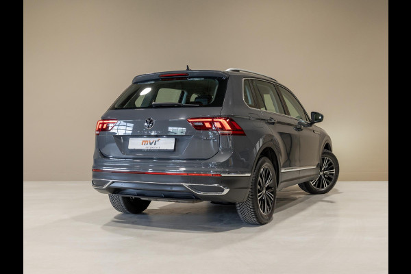 Volkswagen Tiguan 2.0 TSI 4Motion Elegance / 190pk / Trekhaak / Achteruitrij camera / Stoel verwarming voor en achter /