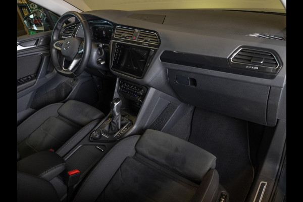 Volkswagen Tiguan 2.0 TSI 4Motion Elegance / 190pk / Trekhaak / Achteruitrij camera / Stoel verwarming voor en achter /