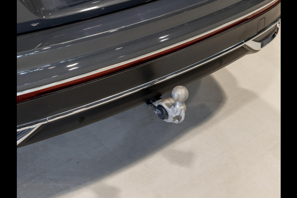 Volkswagen Tiguan 2.0 TSI 4Motion Elegance / 190pk / Trekhaak / Achteruitrij camera / Stoel verwarming voor en achter /