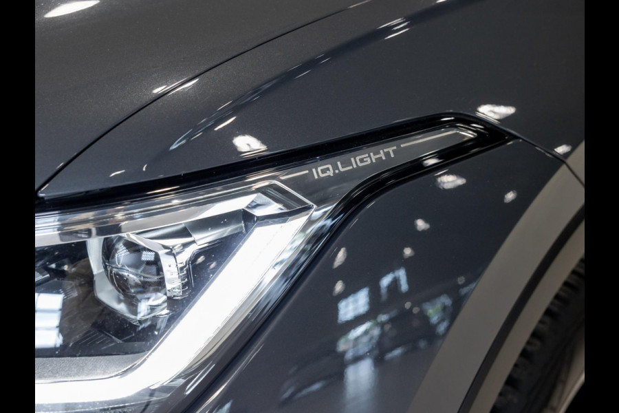 Volkswagen Tiguan 2.0 TSI 4Motion Elegance / 190pk / Trekhaak / Achteruitrij camera / Stoel verwarming voor en achter /