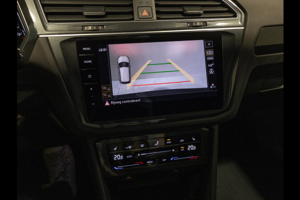 Volkswagen Tiguan 2.0 TSI 4Motion Elegance / 190pk / Trekhaak / Achteruitrij camera / Stoel verwarming voor en achter /