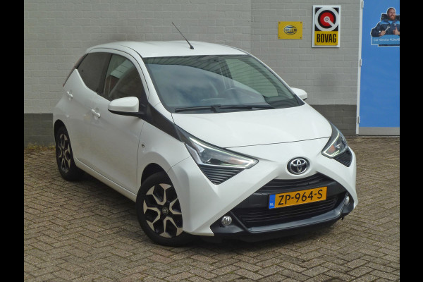Toyota Aygo 1.0 VVT-i x-cite|Camera|Apple-Carplay/Android-Auto|Climate-Control|LM-Velgen|Cruise-Control|Dealer-onderhouden