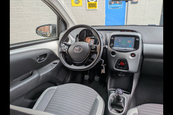 Toyota Aygo 1.0 VVT-i x-cite|Camera|Apple-Carplay/Android-Auto|Climate-Control|LM-Velgen|Cruise-Control|Dealer-onderhouden