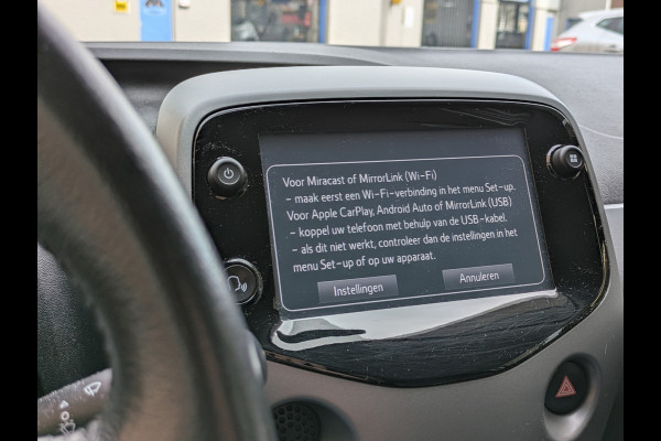 Toyota Aygo 1.0 VVT-i x-cite|Camera|Apple-Carplay/Android-Auto|Climate-Control|LM-Velgen|Cruise-Control|Dealer-onderhouden