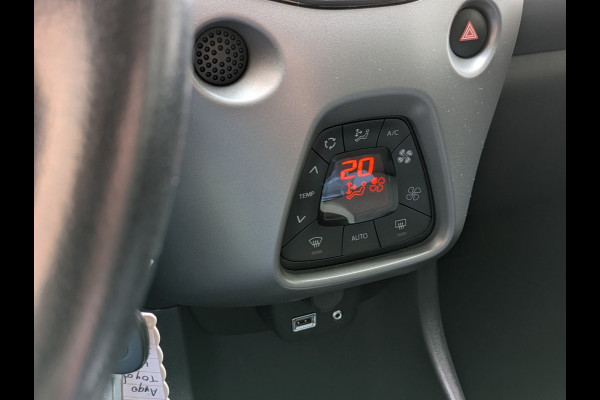 Toyota Aygo 1.0 VVT-i x-cite|Camera|Apple-Carplay/Android-Auto|Climate-Control|LM-Velgen|Cruise-Control|Dealer-onderhouden