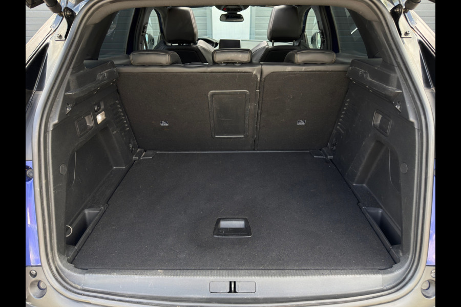 Peugeot 3008 1.6 e-THP GT Line / SCHUIFDAK / CAMERA / PANO