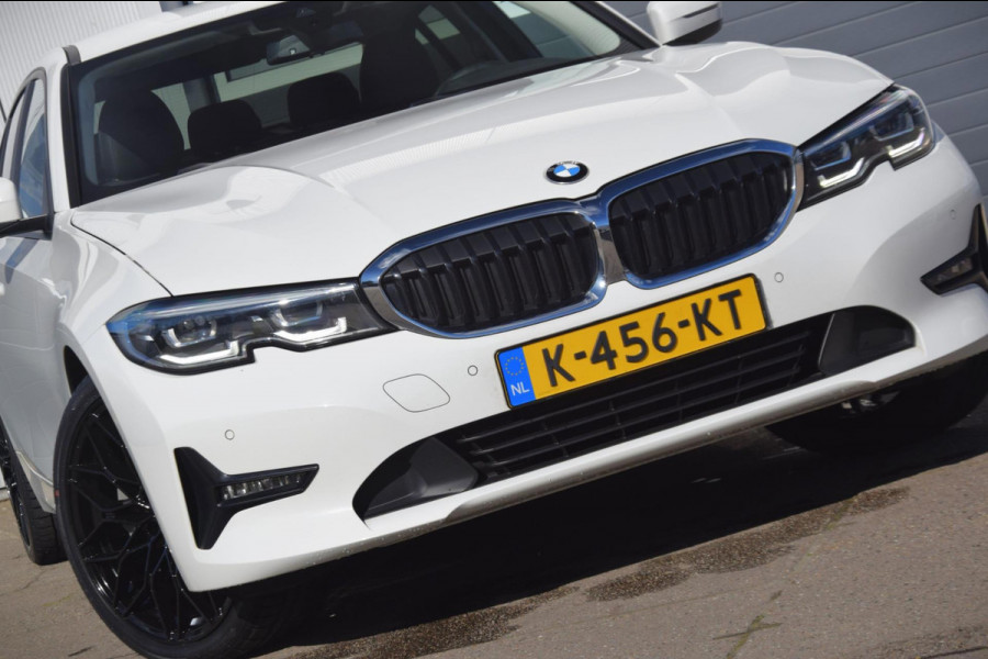BMW 3-serie 330e eDrive Edition PREMIUM AUDIO/DAB/LEDEREN BEKLEDING/ 19'' breedset 1199 euro meerprijs!