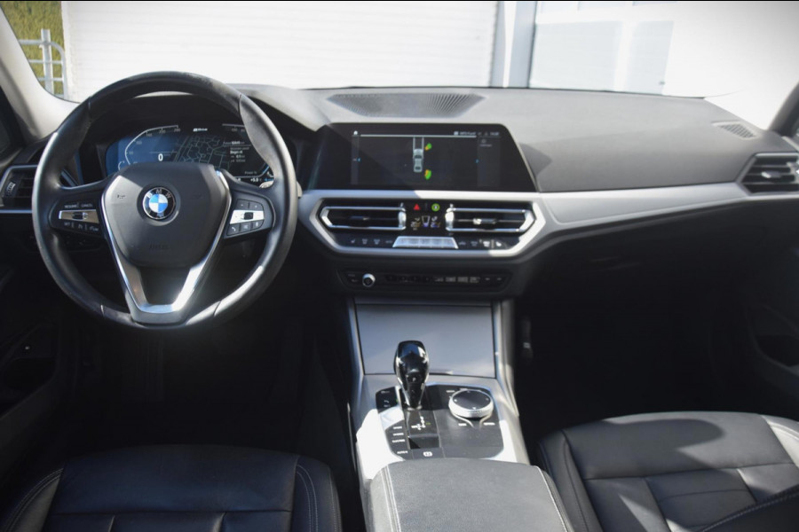 BMW 3-serie 330e eDrive Edition PREMIUM AUDIO/DAB/LEDEREN BEKLEDING/ 19'' breedset 1199 euro meerprijs!