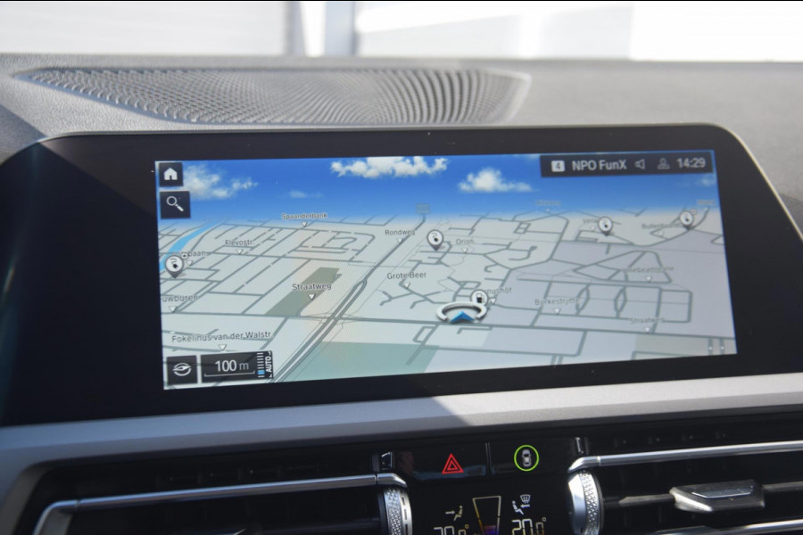 BMW 3-serie 330e eDrive Edition PREMIUM AUDIO/DAB/LEDEREN BEKLEDING/ 19'' breedset 1199 euro meerprijs!