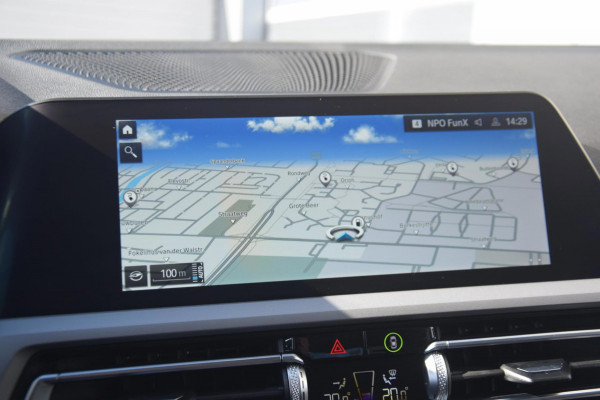 BMW 3-serie 330e eDrive Edition PREMIUM AUDIO/DAB/LEDEREN BEKLEDING/ 19'' breedset 1199 euro meerprijs!