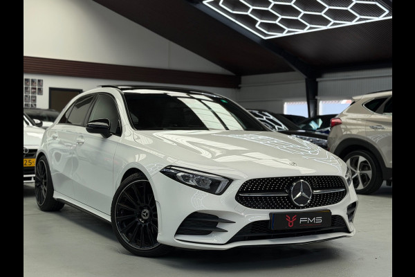 Mercedes-Benz A-Klasse 200 AMG Pakket Panorama CarPlay