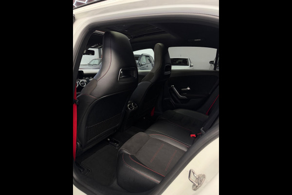 Mercedes-Benz A-Klasse 200 AMG Pakket Panorama CarPlay