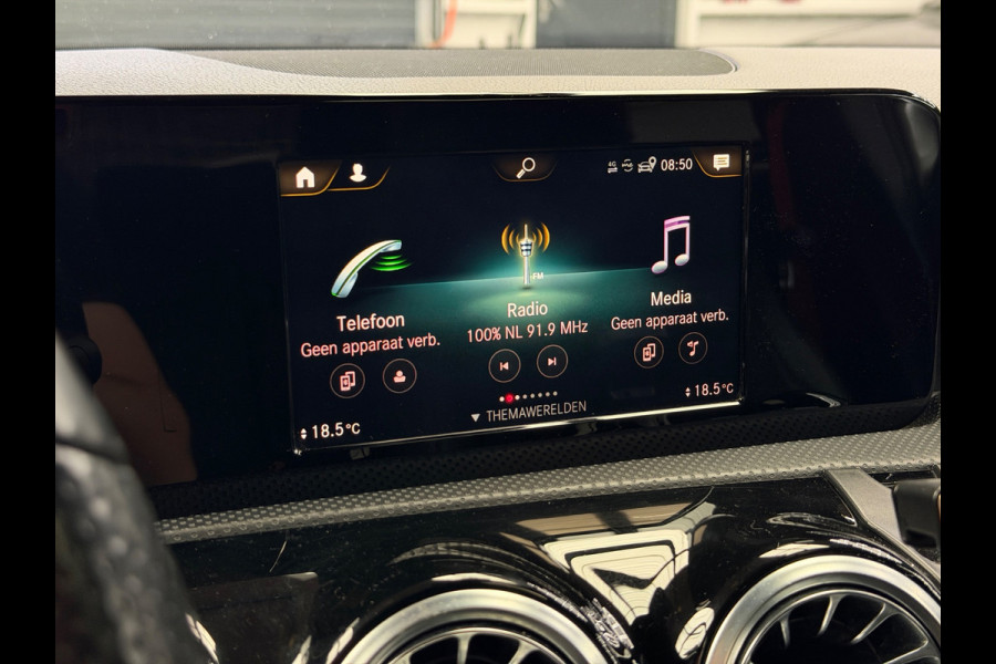 Mercedes-Benz A-Klasse 200 AMG Pakket Panorama CarPlay