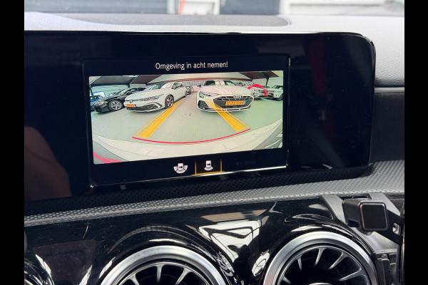 Mercedes-Benz A-Klasse 200 AMG Pakket Panorama CarPlay