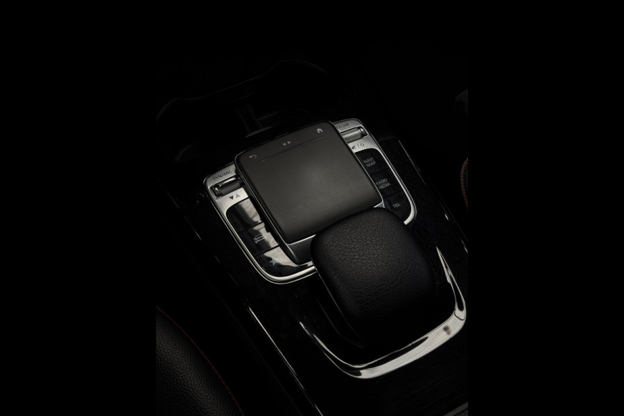 Mercedes-Benz A-Klasse 200 AMG Pakket Panorama CarPlay