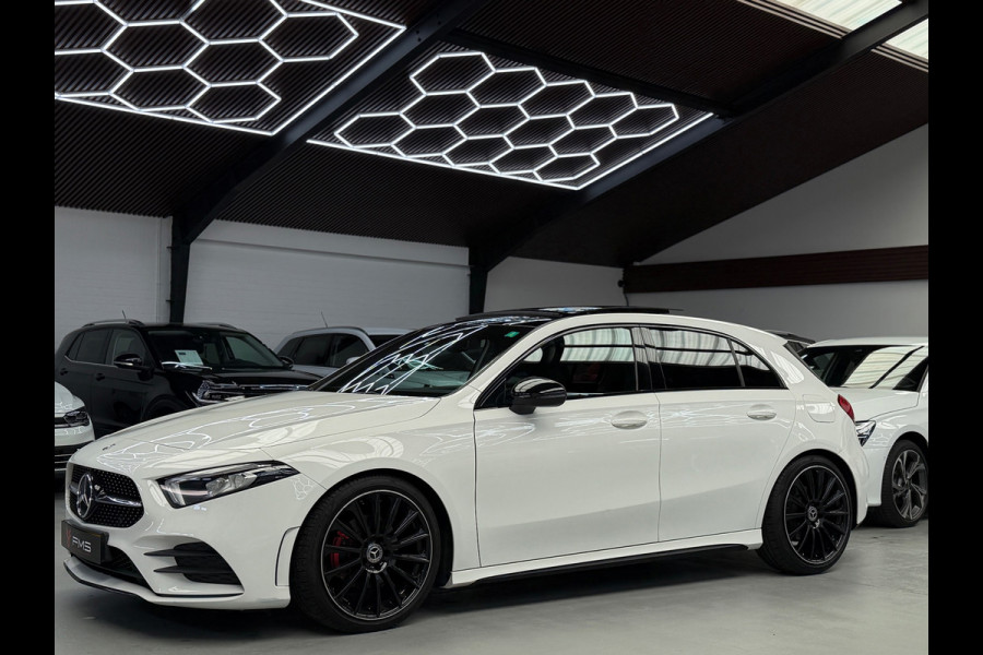 Mercedes-Benz A-Klasse 200 AMG Pakket Panorama CarPlay