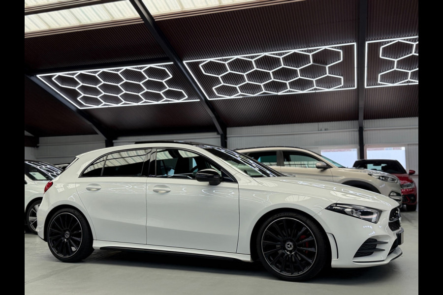 Mercedes-Benz A-Klasse 200 AMG Pakket Panorama CarPlay