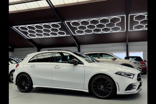 Mercedes-Benz A-Klasse 200 AMG Pakket Panorama CarPlay