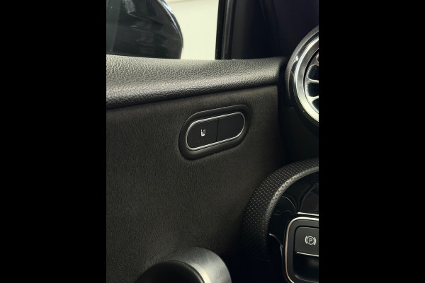 Mercedes-Benz A-Klasse 200 AMG Pakket Panorama CarPlay