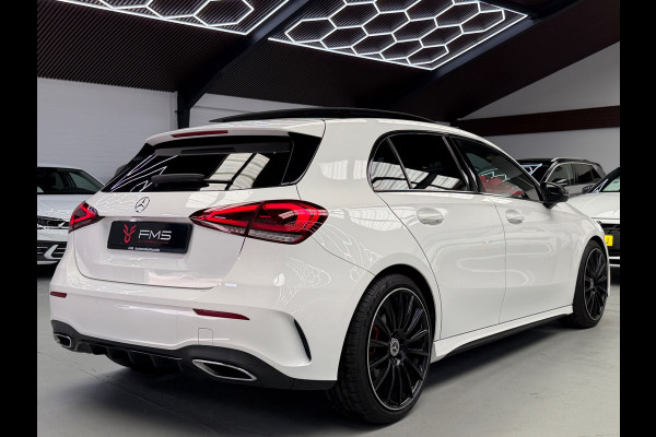 Mercedes-Benz A-Klasse 200 AMG Pakket Panorama CarPlay