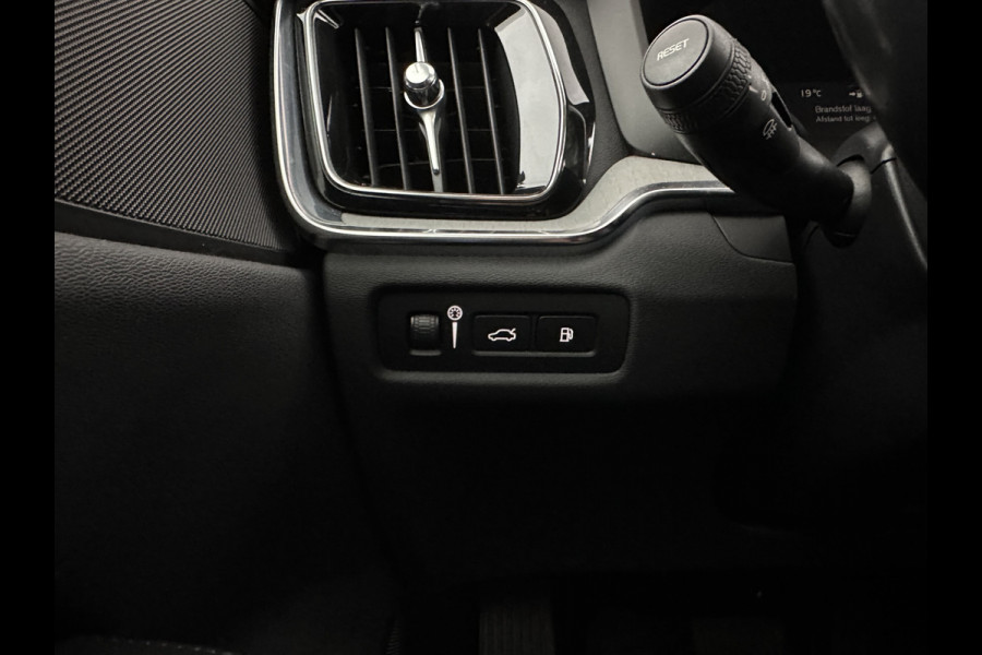 Volvo V60 2.0 T6 Recharge AWD Inscription (Plug-in) (INCL-BTW) Aut. *PANO | LEATHER | FULL-LED | MEMORY-PACK | KEYLESS | DIGI-COCKPIT | NAVI-FULLMAP | HEATED-SPORTSEATS | ECC | CRUISE | DAB | TOWBAR | 19''ALU*