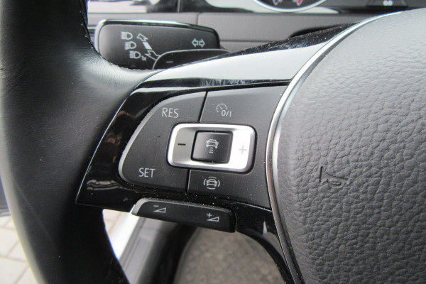 Volkswagen Golf 1.5 TSI Automaat Comfortline, Navi, Panoramadak, Ad, CC