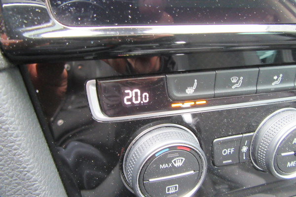 Volkswagen Golf 1.5 TSI Automaat Comfortline, Navi, Panoramadak, Ad, CC