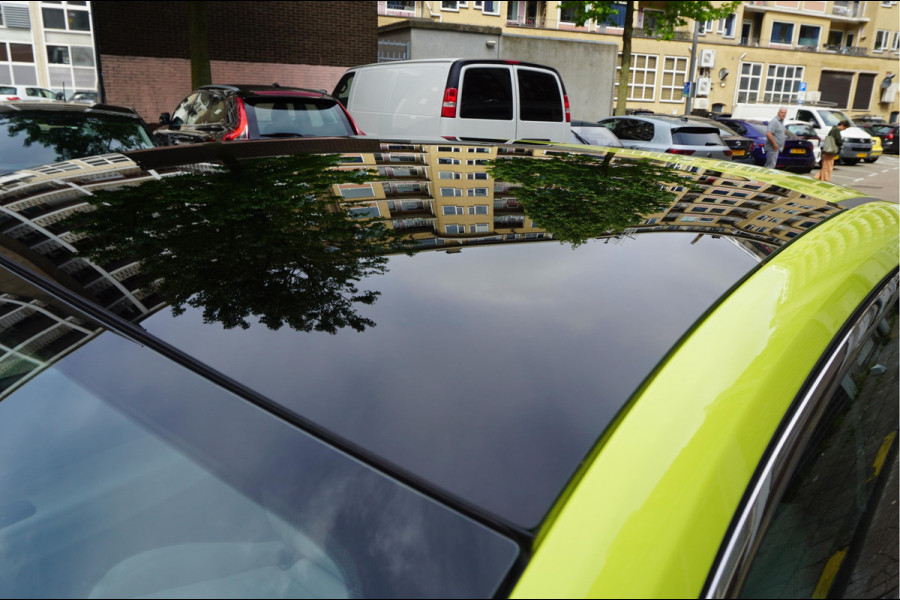 Fiat 500 e La Prima | Ultra Luxe | Leer | Panorama | Adaptive cruise + Lane | Apple Carplay | 17inck Sportvelgen | Full LED | Acid Yellow