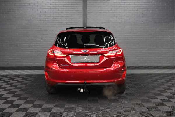 Ford Fiesta 1.0 EcoBoost Vignale | PANORAMADAK | AUTOMAAT | TREKHAAK | CAMERA | PDC | LMV |