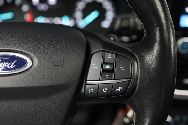 Ford Fiesta 1.0 EcoBoost Vignale | PANORAMADAK | AUTOMAAT | TREKHAAK | CAMERA | PDC | LMV |