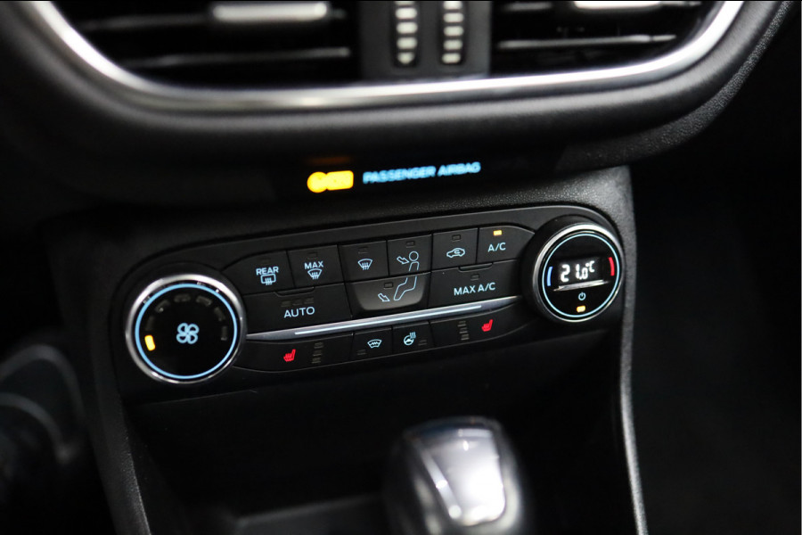Ford Fiesta 1.0 EcoBoost Vignale | PANORAMADAK | AUTOMAAT | TREKHAAK | CAMERA | PDC | LMV |
