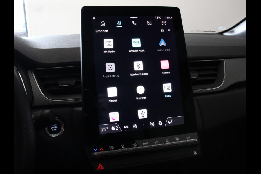 Renault Captur 1.3 TCe Techno 160pk automaat DEMO ! Climate control Adaptieve cruise control Camera Parkeersensoren LED Verwarmde voorstoelen Stuurverwarming Navigatie Apple Carplay Android Auto Keyless