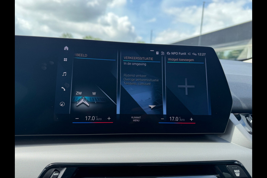 BMW 220i Active Tourer Automaat Led Camera Leder Navigatie