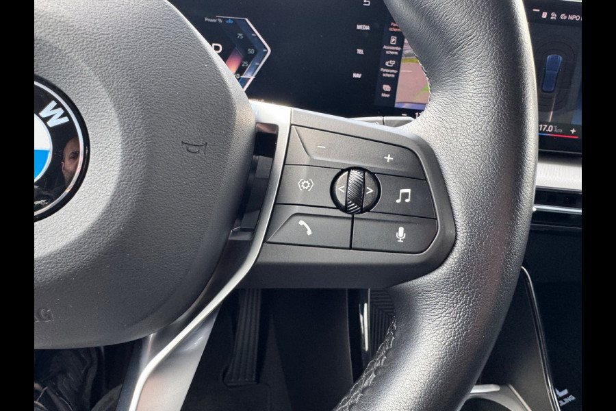 BMW 220i Active Tourer Automaat Led Camera Leder Navigatie