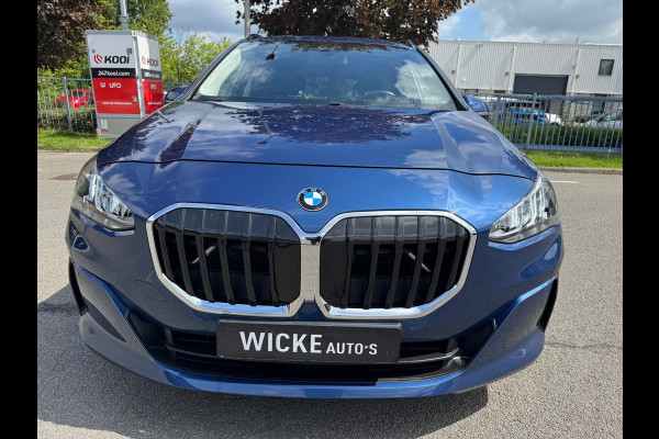 BMW 220i Active Tourer Automaat Led Camera Leder Navigatie